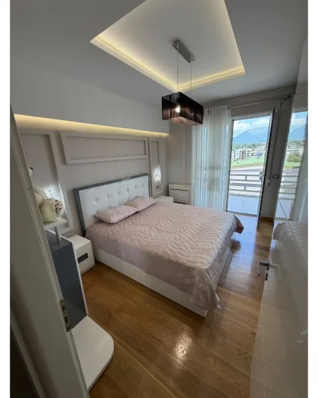 Tirane, shitet apartament 2+1 Kati 5, 96 m² 260.000 € (Liqeni i Thate)