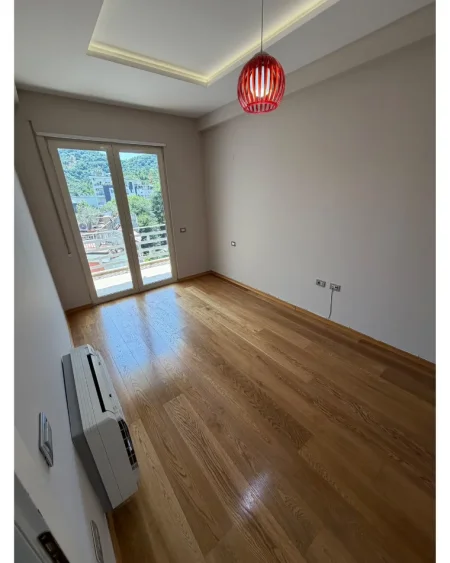 Tirane, shitet apartament 2+1 Kati 5, 96 m² 260.000 € (Liqeni i Thate)