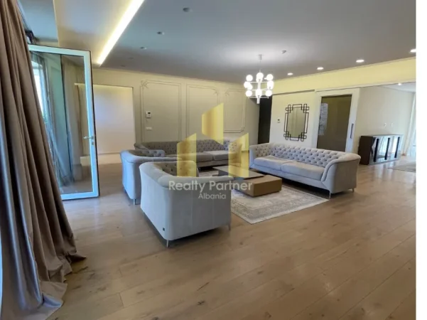 Tirane, shitet apartament 2+1+Ballkon Kati 0, 196 m² 500.000 € (Secret Garden Residence, pranë TEG)