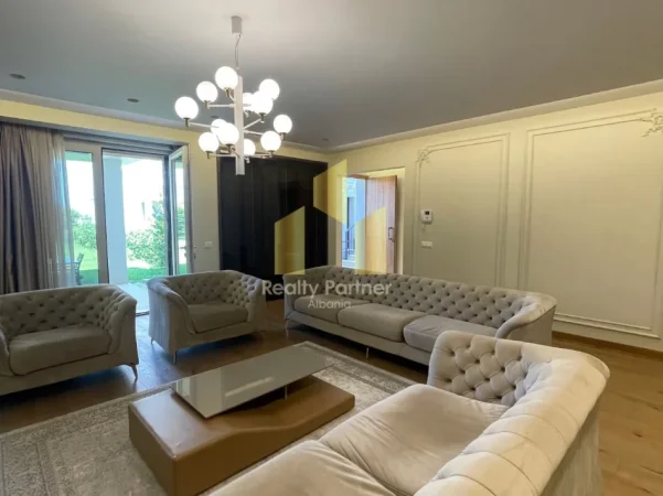 Tirane, shitet apartament 2+1+Ballkon Kati 0, 196 m² 500.000 € (Secret Garden Residence, pranë TEG)
