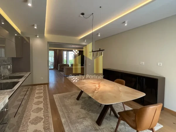 Tirane, shitet apartament 2+1+Ballkon Kati 0, 196 m² 500.000 € (Secret Garden Residence, pranë TEG)