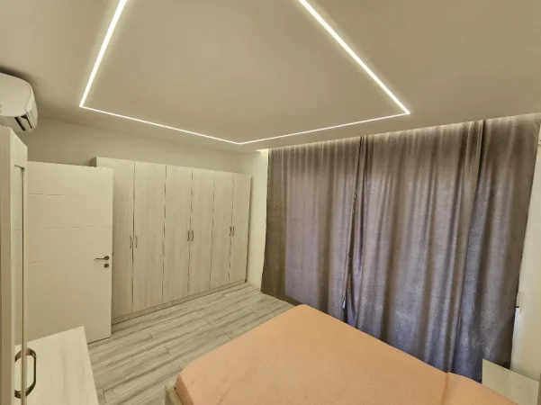 Tirane, jepet me qera apartament 1+1 Kati 4, 70 m² 700 € (Rruga jordan misja.)