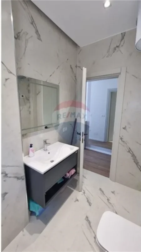 Radhime - Orikum, shitet apartament 1+1+Ballkon Kati 4, 65 m² 180.000 € (Radhime, Vlore)