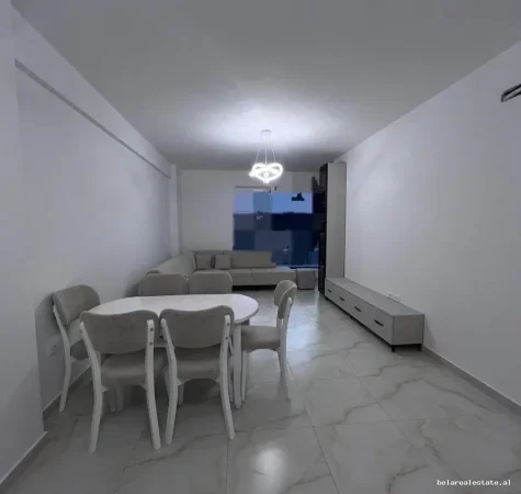 Tirane, jepet me qera apartament 1+1+Ballkon Kati 4, 77 m² 600 € (Don Bosko)
