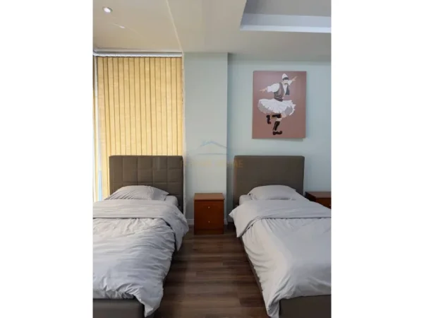 Tirane, shitet apartament 2+1 Kati 1, 100 m² 230.000 € (RRUGA E DIBRES,SELVIA,VILA GOLD)