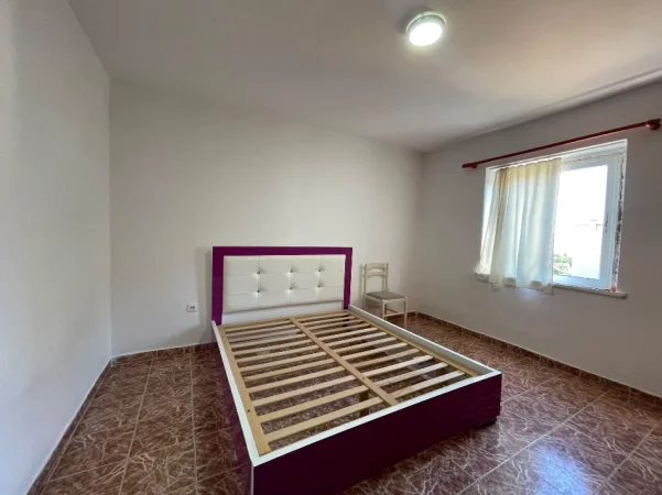 Fier, shitet apartament 1+1 Kati 5, 45 m² 52.000 € (Fier)