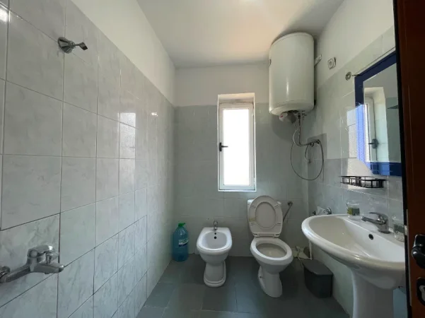 Fier, shitet apartament 1+1 Kati 5, 45 m² 52.000 € (Fier)