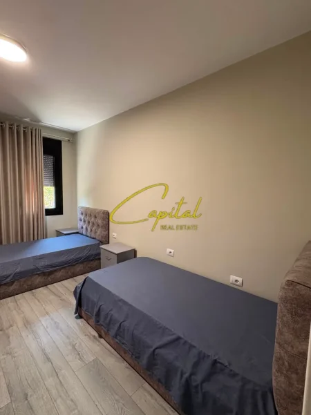 Tirane, jepet me qera apartament 2+1 Kati 1, 110 m² 700 € (SPITALI AMERIKAN 3)