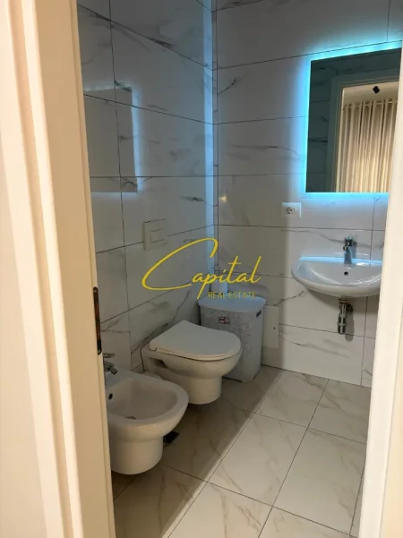 Tirane, jepet me qera apartament 2+1 Kati 1, 110 m² 700 € (SPITALI AMERIKAN 3)