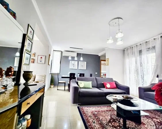 Tirane, shitet apartament 3+1+Aneks+Ballkon Kati 6, 130 m² 416.000 € (Rruga e Kosovareve)