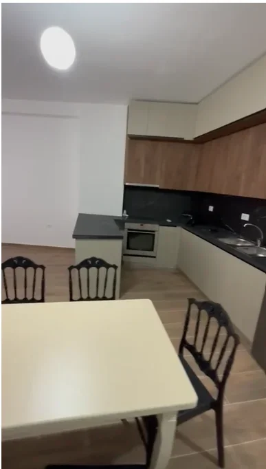 Tirane, shitet apartament 2+1+Aneks+Ballkon Kati 6, 90 m² 150.000 € (Rruga Sokrat Miho)