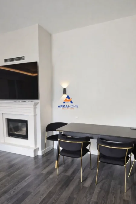 Tirane, shitet apartament 3+1+Ballkon Kati 7, 172 m² 250.000 € (LIQENI THATE)