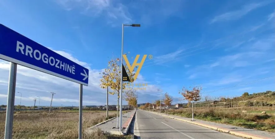 Rrogozhine, shitet toke , 800 m² 41.500 € (RROGOZHINE)
