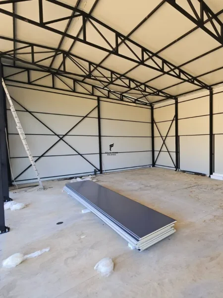Tirane, jepet me qera magazine Kati 0, 150 m² 1.200 € (PRUSH)