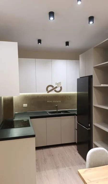 Tirane, jepet me qera apartament 1+1+Ballkon Kati 6, 74 m² 750 € (Perballe Delijorgjit - ID D8241A-242)
