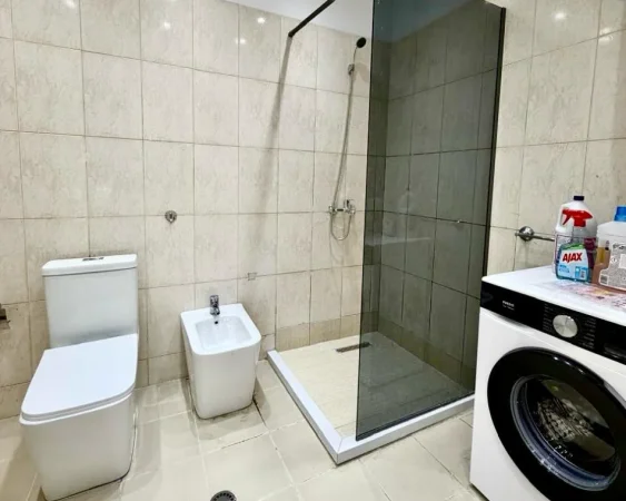 Tirane, shitet apartament 2+1 Kati 6, 114 m² 182.518 € (Yzberisht)