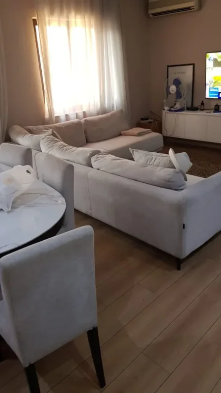 Tirane, jepet me qera apartament 2+1 Kati 3, 90 m² 600 € (Don Bosko)