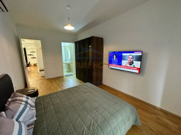 Tirane, jepet me qera apartament 2+1 Kati 1, 1.200 € (teg)
