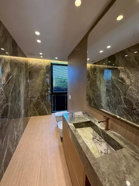Tirane, jepet me qera Vile 3+1+Aneks Kati 2, 330 m² 5.000 € (TEG)
