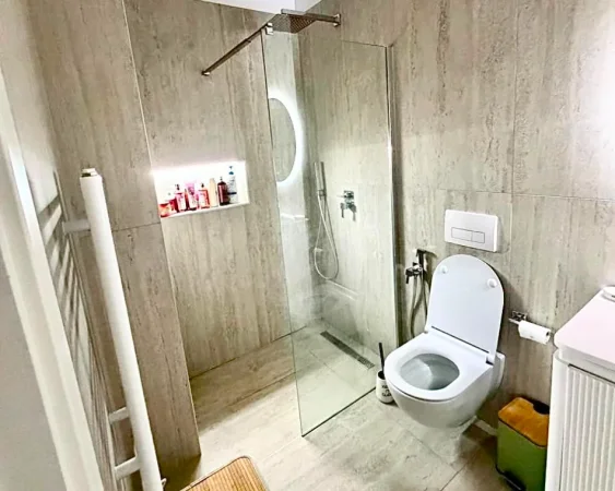 Tirane, shitet apartament 1+1 , 65 m² 185.000 € (Prane Hotel Sokratit)