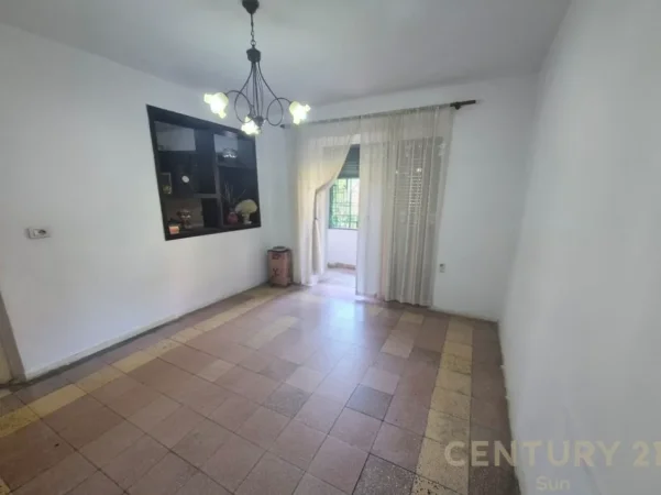 Tirane, shitet apartament 1+1 Kati 3, 63 m² 149.000 € (rruga kavajes mrapa spitalit gjerman)