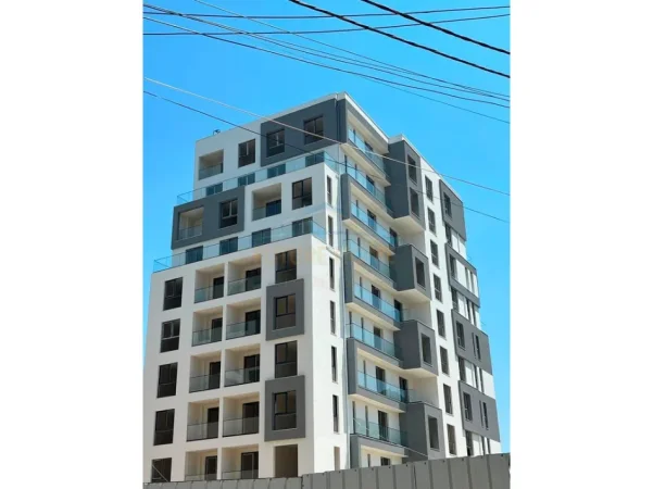 Tirane, shitet apartament 1+1+Ballkon Kati 9, 89 m² 141.776 € (Unaza e Re)