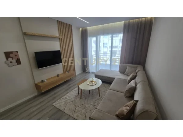 Tirane, jepet me qera apartament 1+1 Kati 6, 78 m² 650 € (Laprake Gold146412)