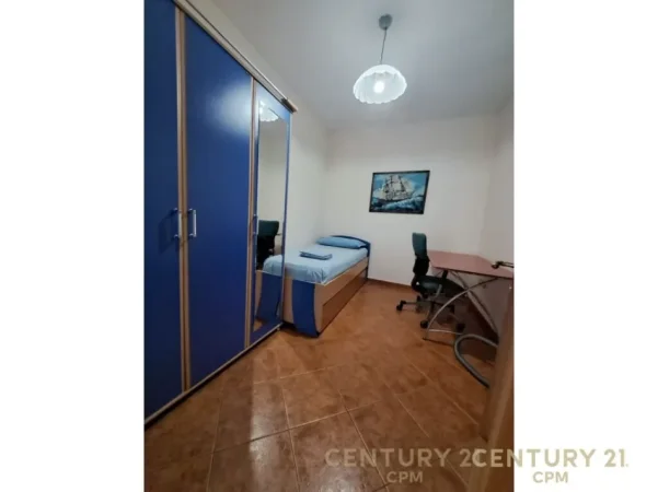 Tirane, jepet me qera apartament 2+1 Kati 5, 81 m² 600 € 