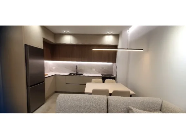 Tirane, jepet me qera apartament 1+1 Kati 4, 70 m² 600 € 