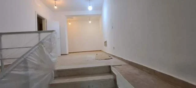 Tirane, shes zyre Kati 0, 70 m² 133.000 Euro (Kopshti Zoologjik)