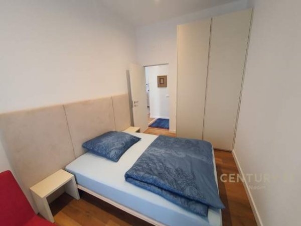 Tirane, jepet me qera apartament 2+1+BLK Kati 2, 135 m² 1.250 Euro (Liqeni i Thatë)