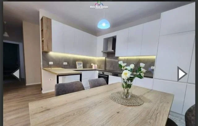 Tirane, jepet me qera apartament 2+1 Kati 2, 220 m²800 Euro (liqeni i thate)