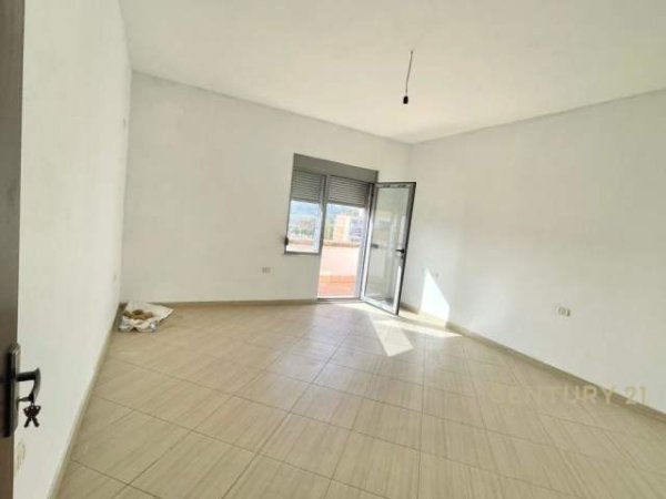Tirane, shitet apartament 2+1+A+BLK Kati 8, 167 m² 108.000 Euro (yzberish)