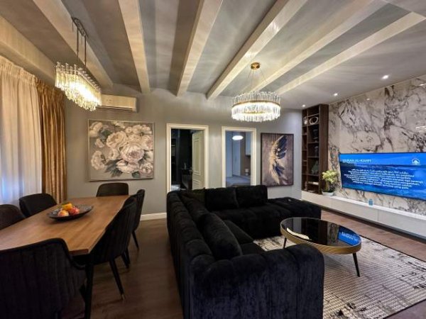Tirane, jepet me qera apartament 2+1+A+BLK Kati 3, 90 m² 1000 Euro (Rruga Kavajes)