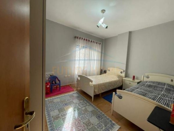 Tirane, shitet apartament 2+1 Kati 2, 103 m² 137.000 Euro (BULEVARDI BAJRAM CURRI)