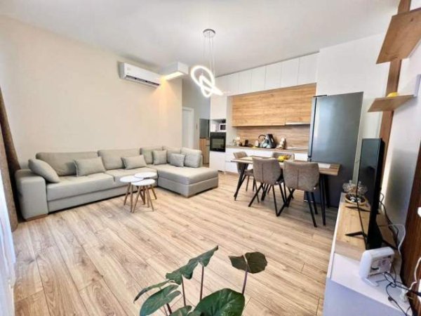 Tirane, ofert apartament 75 m² 135.000 Euro (Gjimnazi Partizani, Rruga Riza Cerova,)