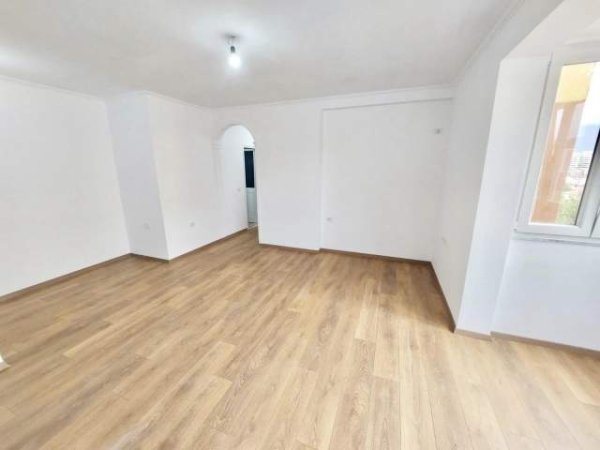 Tirane, ofert apartament 2+1 84 m² 125.000 Euro (Fusha e Aviacionit,)