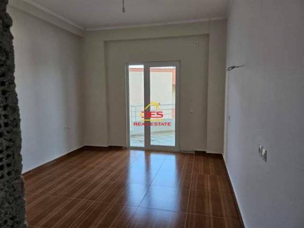 Sarande, shitet apartament 1+1+BLK Kati 3, 90 m² 180.000  (SArande)