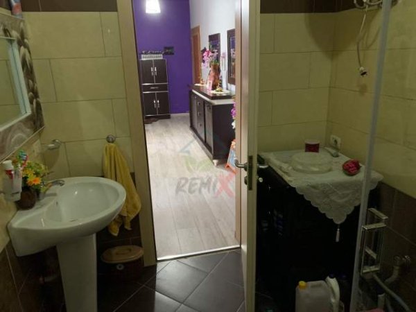 Durres, jepet me qera apartament 1+1+BLK Kati 6, 55 m² 220 Euro
