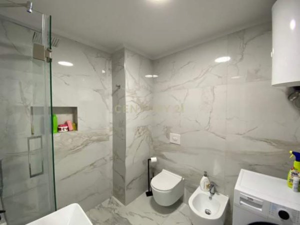 Tirane, jap me qera apartament 1+1+BLK Kati 6, 60 m² 600 Euro (vasil  shanto)