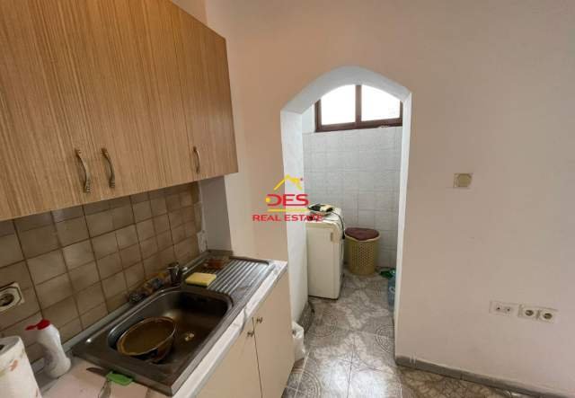 ofert,,SHITET APARTAMENT 1+1 PRANË SHKOLLËS 24 MAJ,VLORË PALLAT EKZISTUS Çmimi: 45.000 €/Total