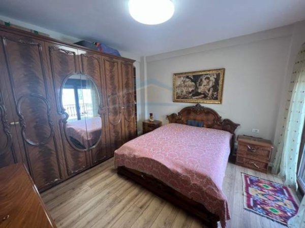 Korce, shitet apartament 2+1+BLK Kati 3, 114 m² 108 Euro (Lagjia 18, Korçë)