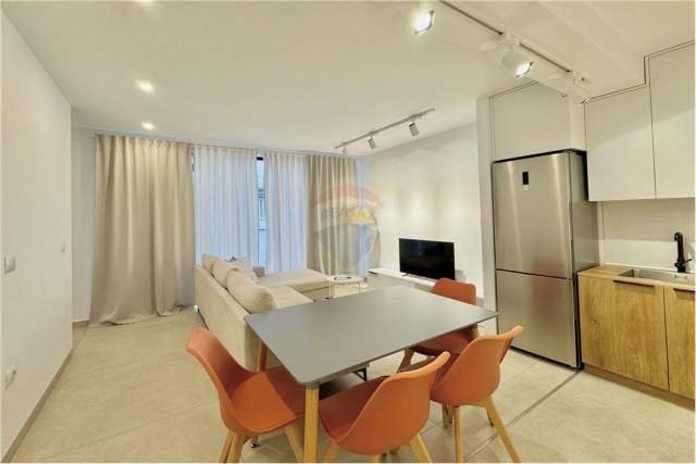 Tirane, jepet me qera apartament 1+1 Kati 2, 68 m² 600 Euro