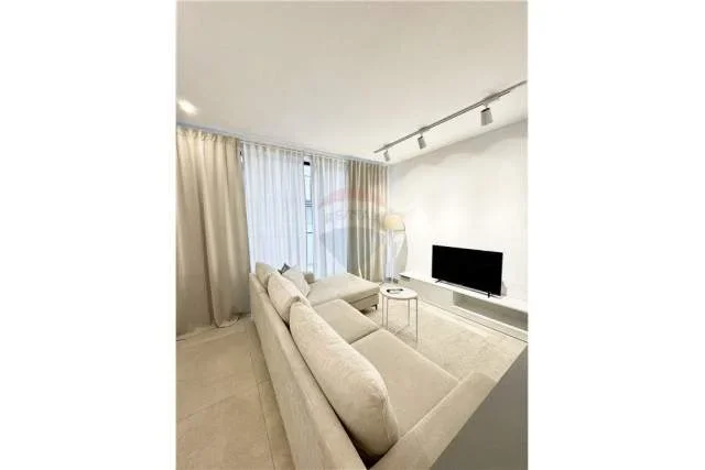Tirane, jepet me qera apartament 1+1 Kati 2, 68 m² 600 Euro