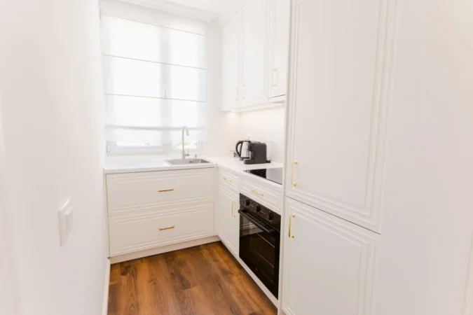 Tirane, jepet me qera apartament 1+1 Kati 9, 70 m² 600 € (Astir)