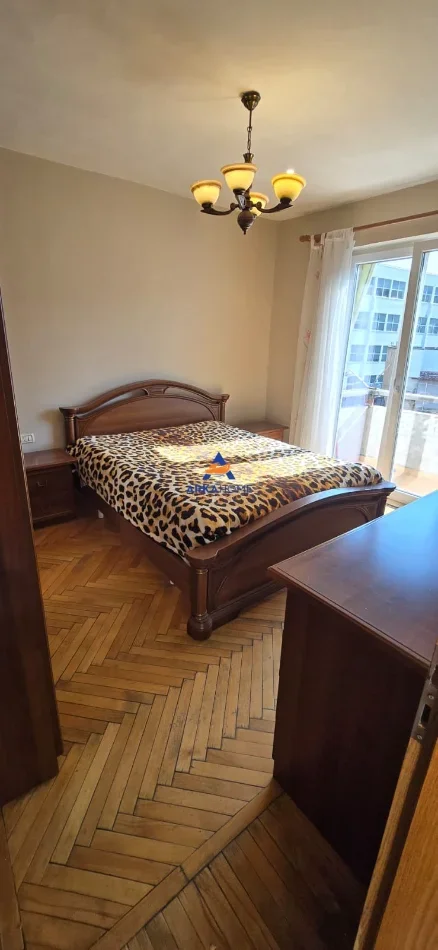Tirane, shitet apartament 2+1+Ballkon Kati 4, 65 m² 158.000 € 