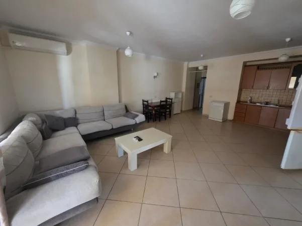 Tirane, jepet me qera apartament 2+1 Kati 8, 124 m² 650 € (Zogu i Zi perballe Le Bon)