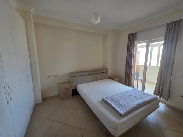 Tirane, jepet me qera apartament 2+1 Kati 8, 124 m² 650 € (Zogu i Zi perballe Le Bon)