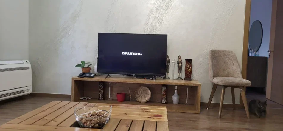 Tirane, jepet me qera apartament 2+1 Kati 3, 100 m² 900 € (Komuna Parisit)