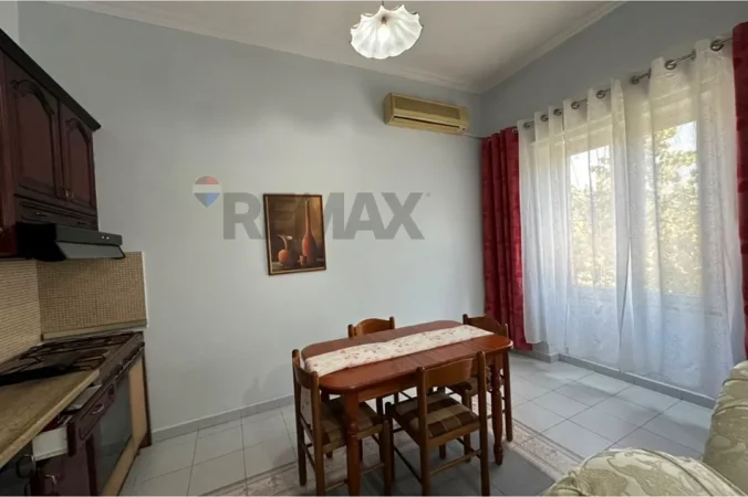 Tirane, jepet me qera apartament 2+1 ,